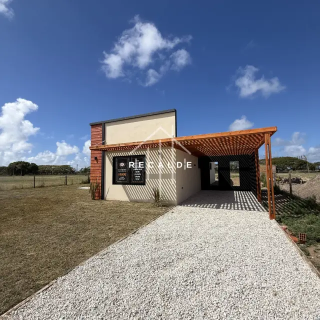 Casa 4 Ambientes En Casuarinas 