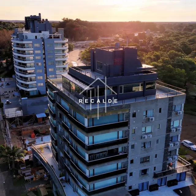 Exclusivo Departamento de Lujo en Pinamar –  Vista Abierta y Amenities Premium