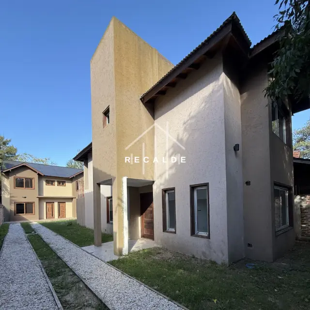 Dúplex en PH en venta – La Lucila del Mar